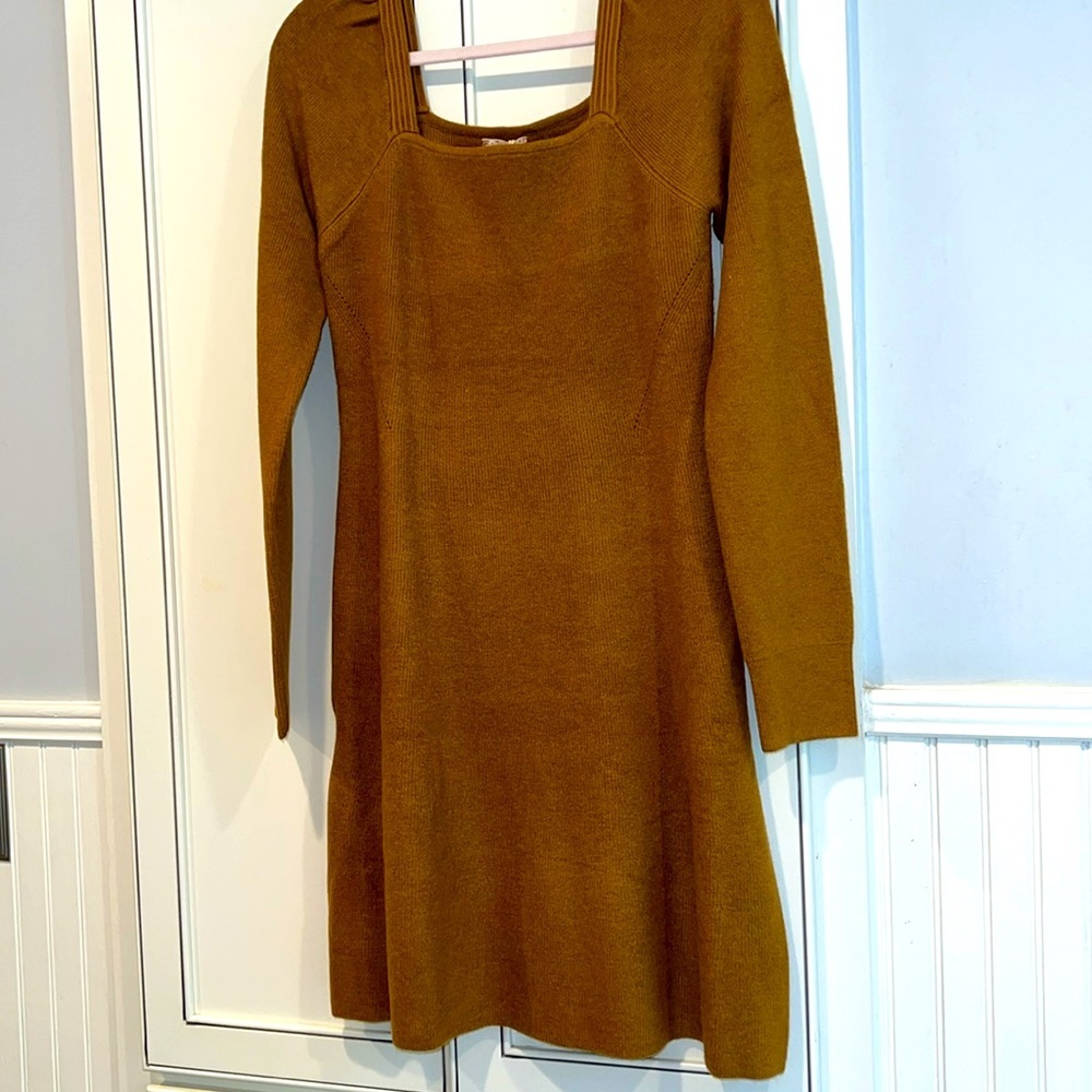 NWT chestnut sweater dress